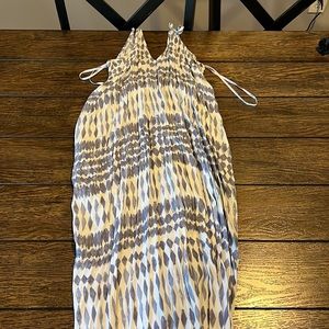 Lulus maxi dress with pockets